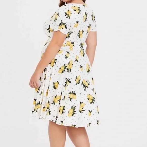 Torrid Stretch Challis Lemons Dress NWT 2 - Picture 2 of 5